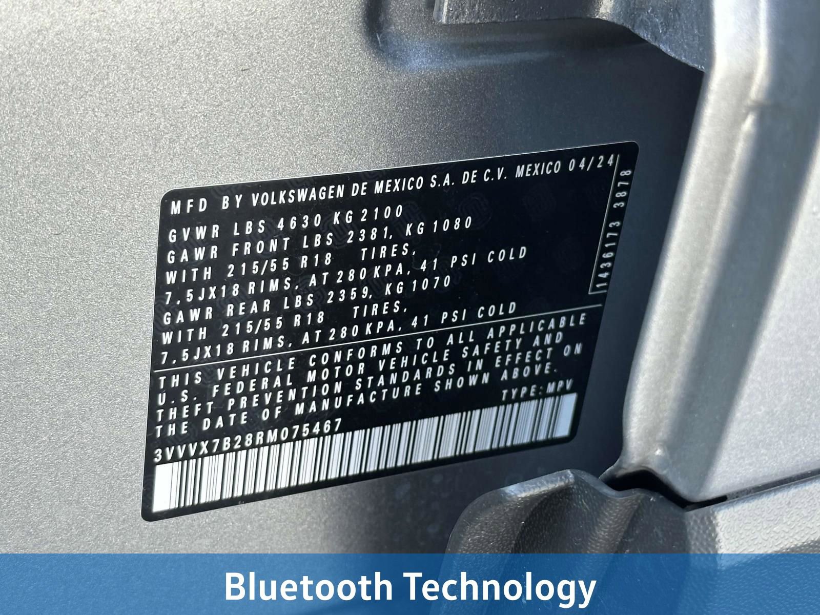 Certified 2024 Volkswagen Taos SE image 12