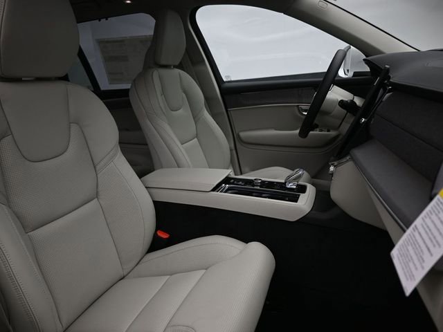 New 2026 Volvo XC90 B6 Ultra w/ Protection Package image 36