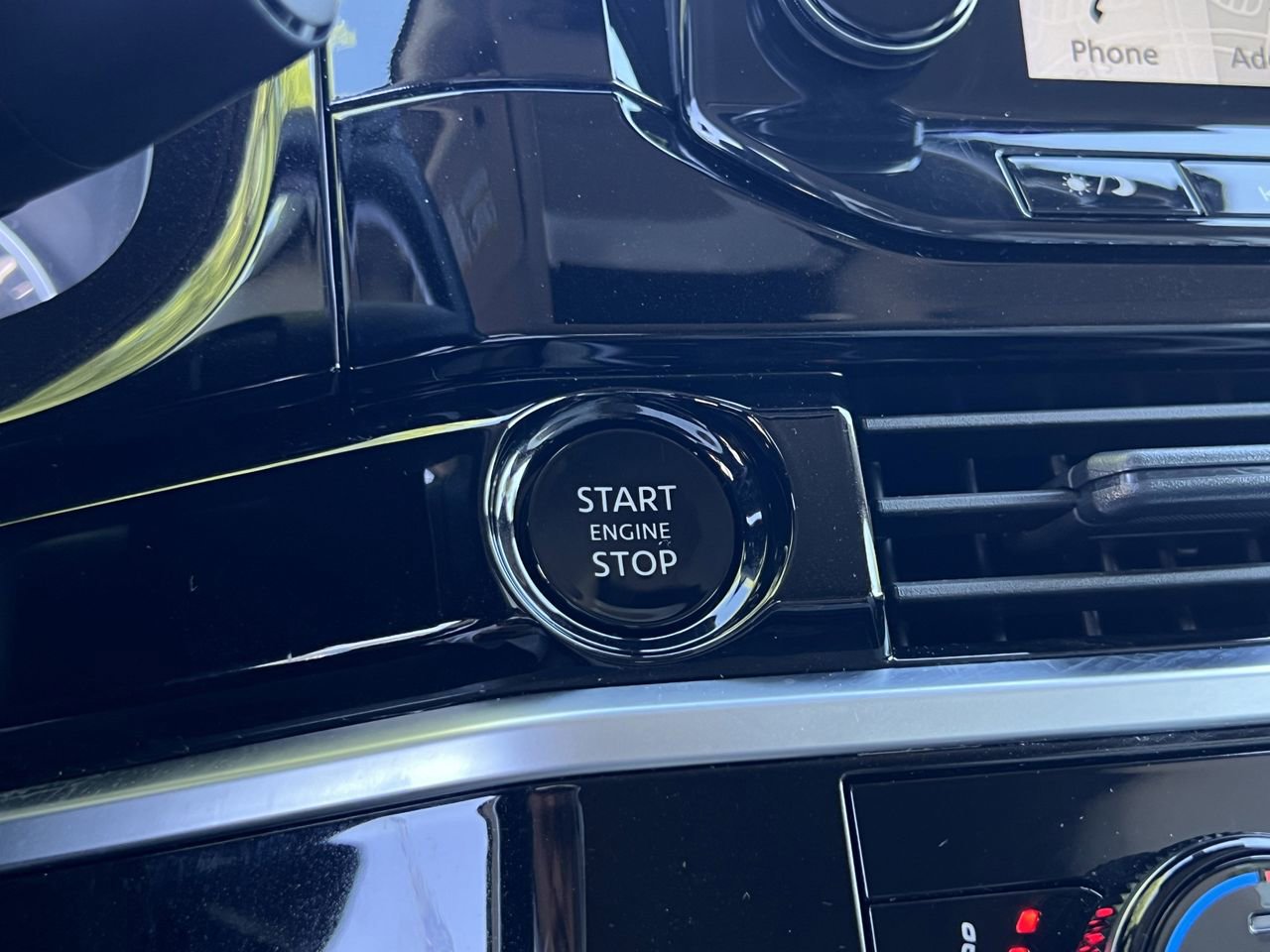 Certified 2025 Nissan Pathfinder SL image 20