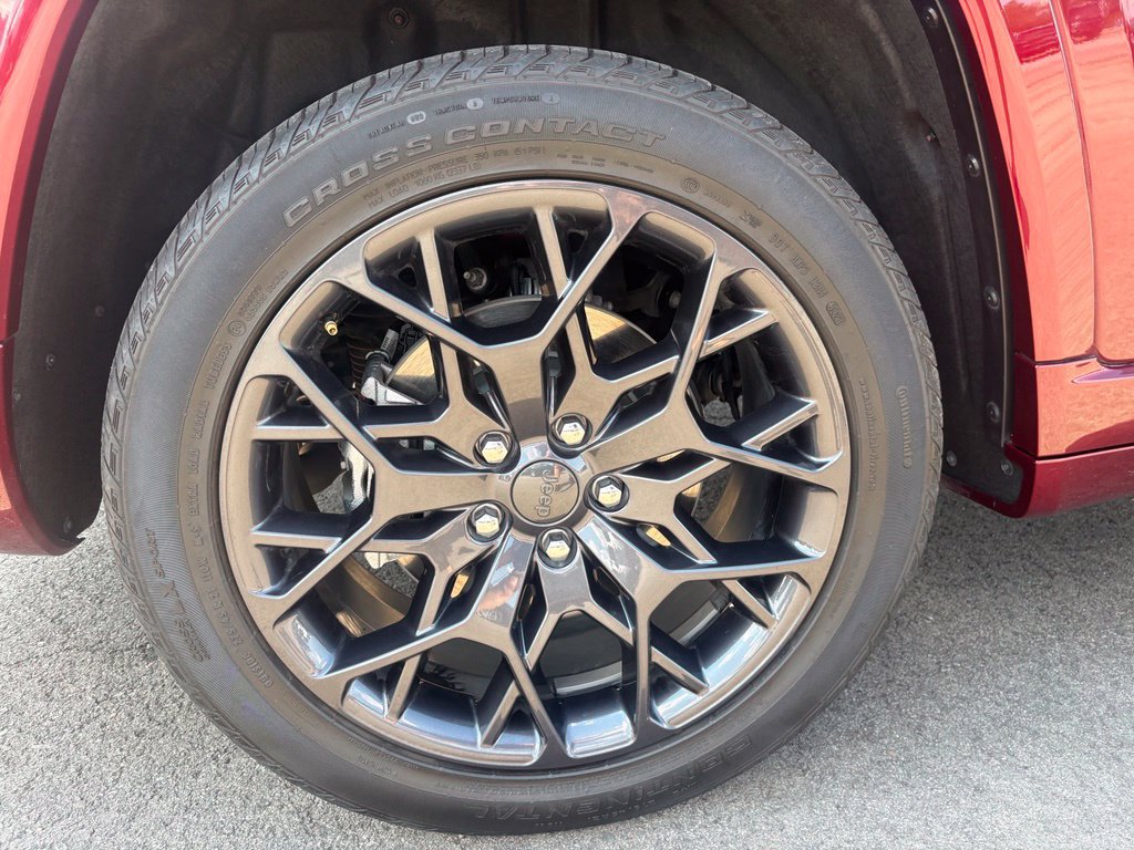 Used 2024 Jeep Grand Cherokee L Summit AWD/4WD image 34