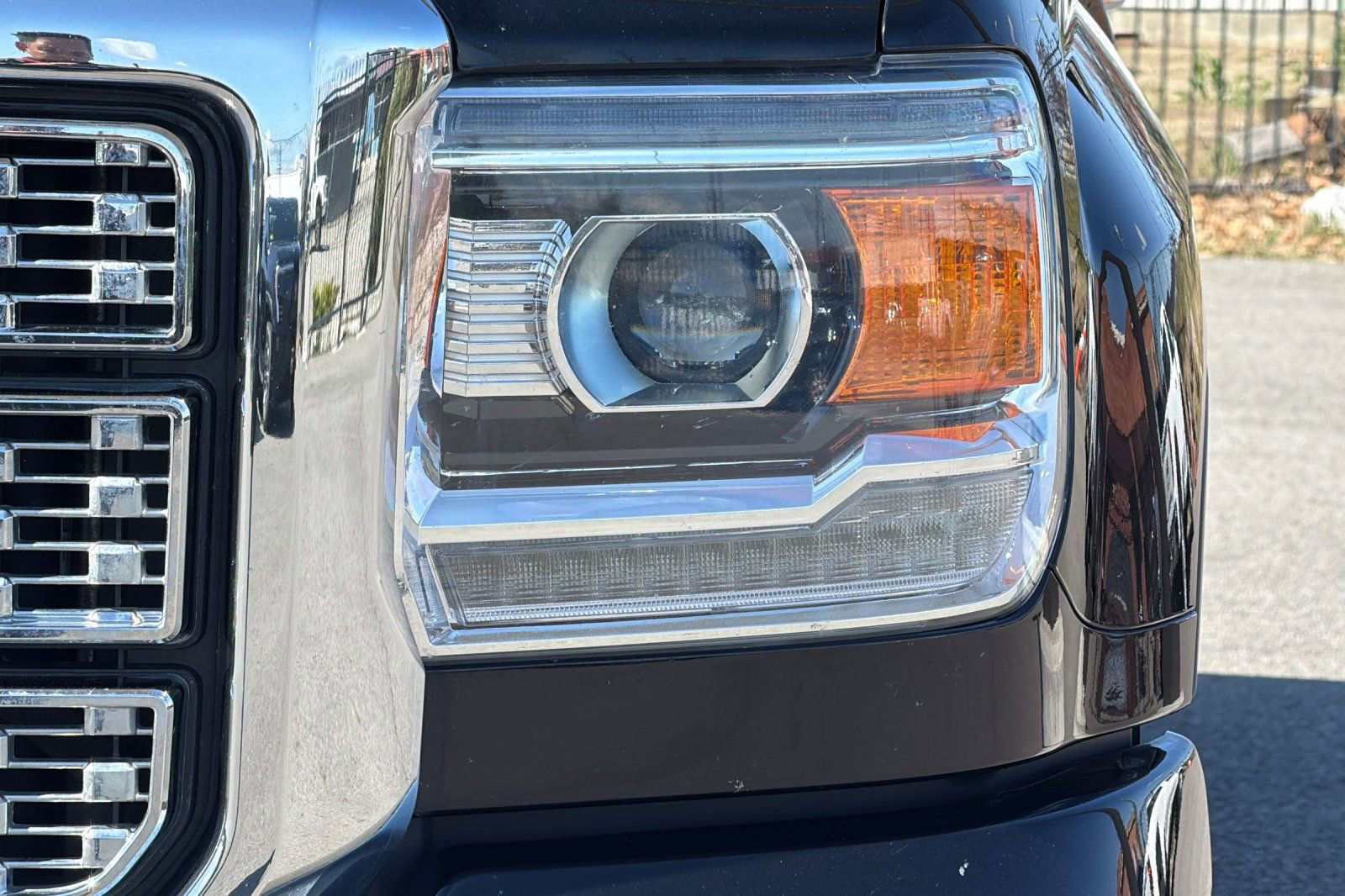 Used 2018 GMC Sierra 2500 Denali w/ Duramax Plus Package image 47