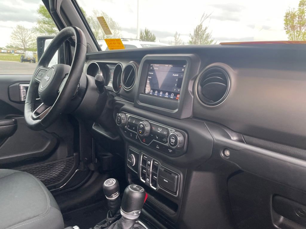 Used 2021 Jeep Gladiator Sport image 31