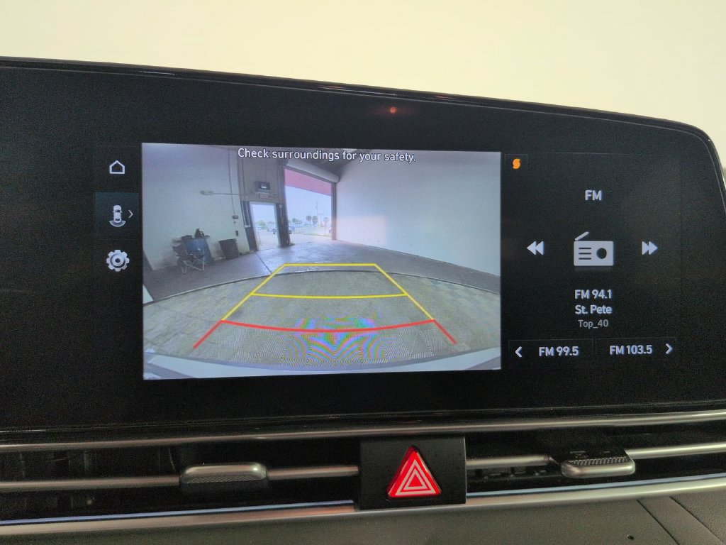 Used 2024 Hyundai Elantra SEL FWD image 31