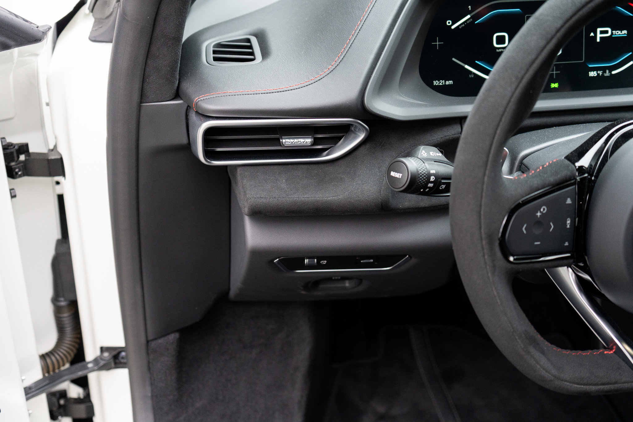 Used 2024 Lotus Emira First Edition image 25