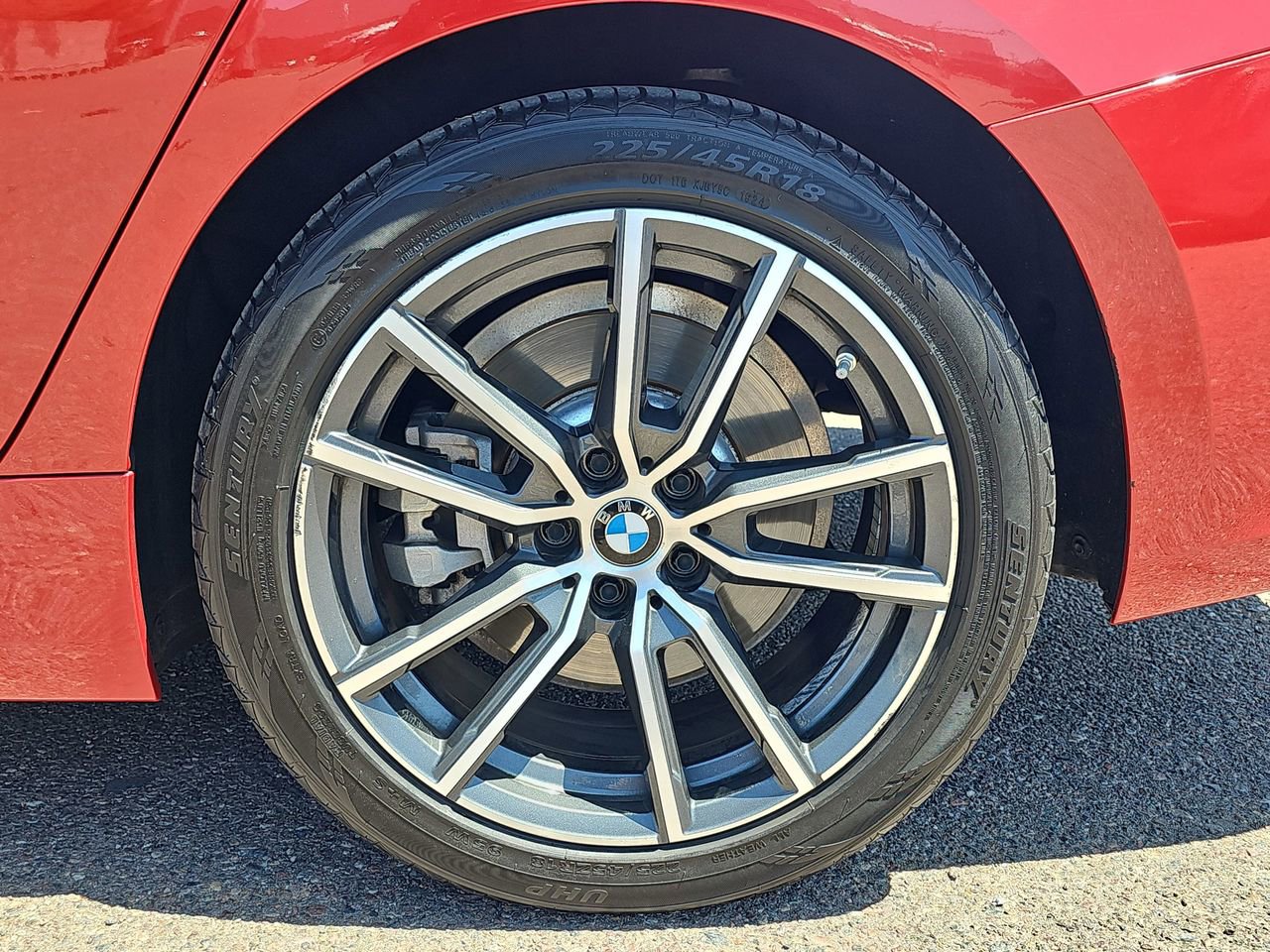 Used 2019 BMW 330i xDrive Sedan w/ Premium Package AWD/4WD image 33