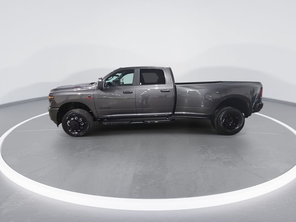 Used 2026 RAM 3500 Big Horn AWD/4WD image 5