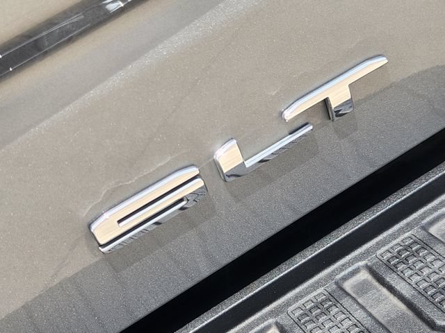 Used 2025 GMC Sierra 1500 SLT RWD image 11