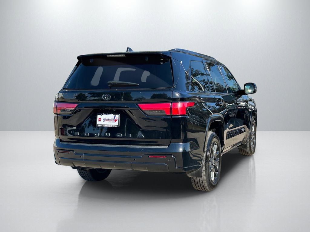 Used 2024 Toyota Sequoia Platinum AWD/4WD image 5