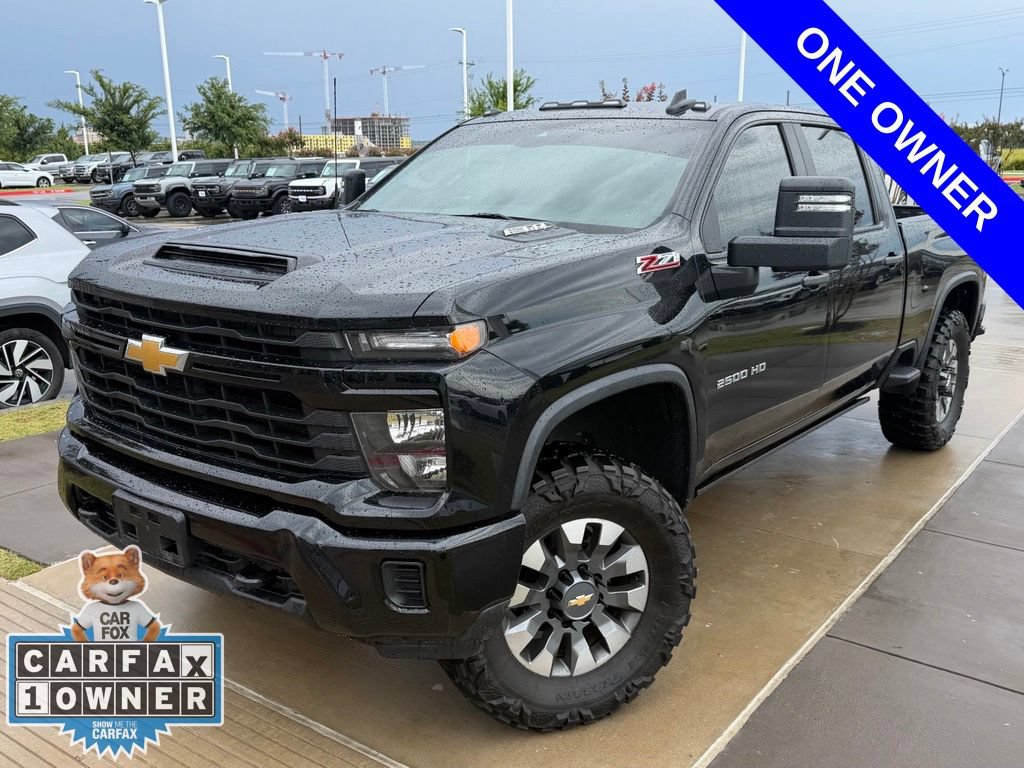 Used 2024 Chevrolet Silverado 2500 Custom w/ Custom Value Package AWD/4WD image 4