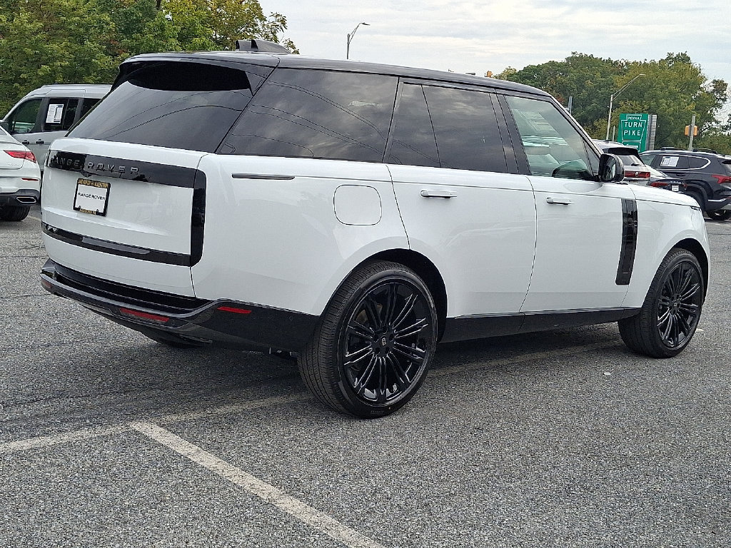 New 2027 Land Rover Range Rover SE AWD/4WD image 3