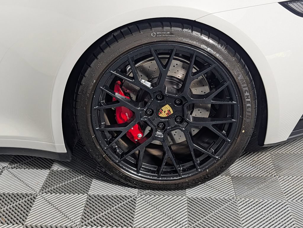 Certified 2022 Porsche 911 Carrera 4 GTS AWD/4WD image 12
