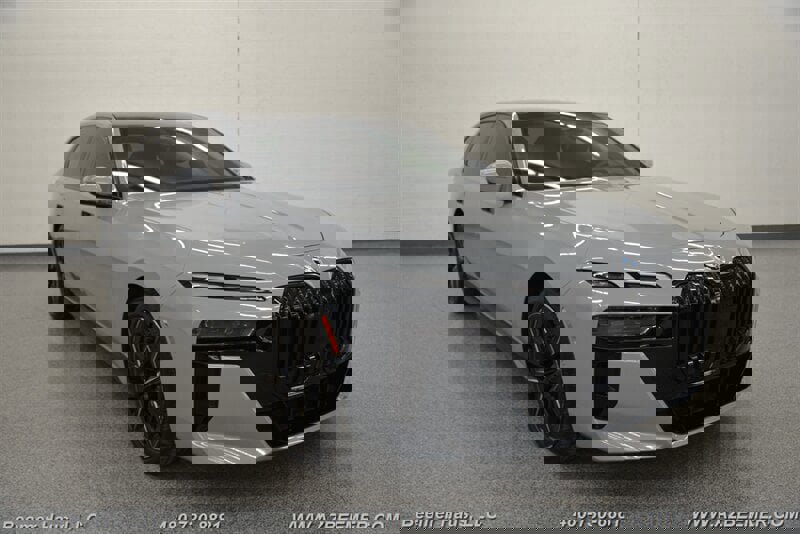 Used 2024 BMW 740i w/ M Sport Professional Package image 6