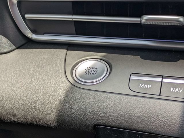Used 2025 Hyundai Elantra SEL FWD image 26