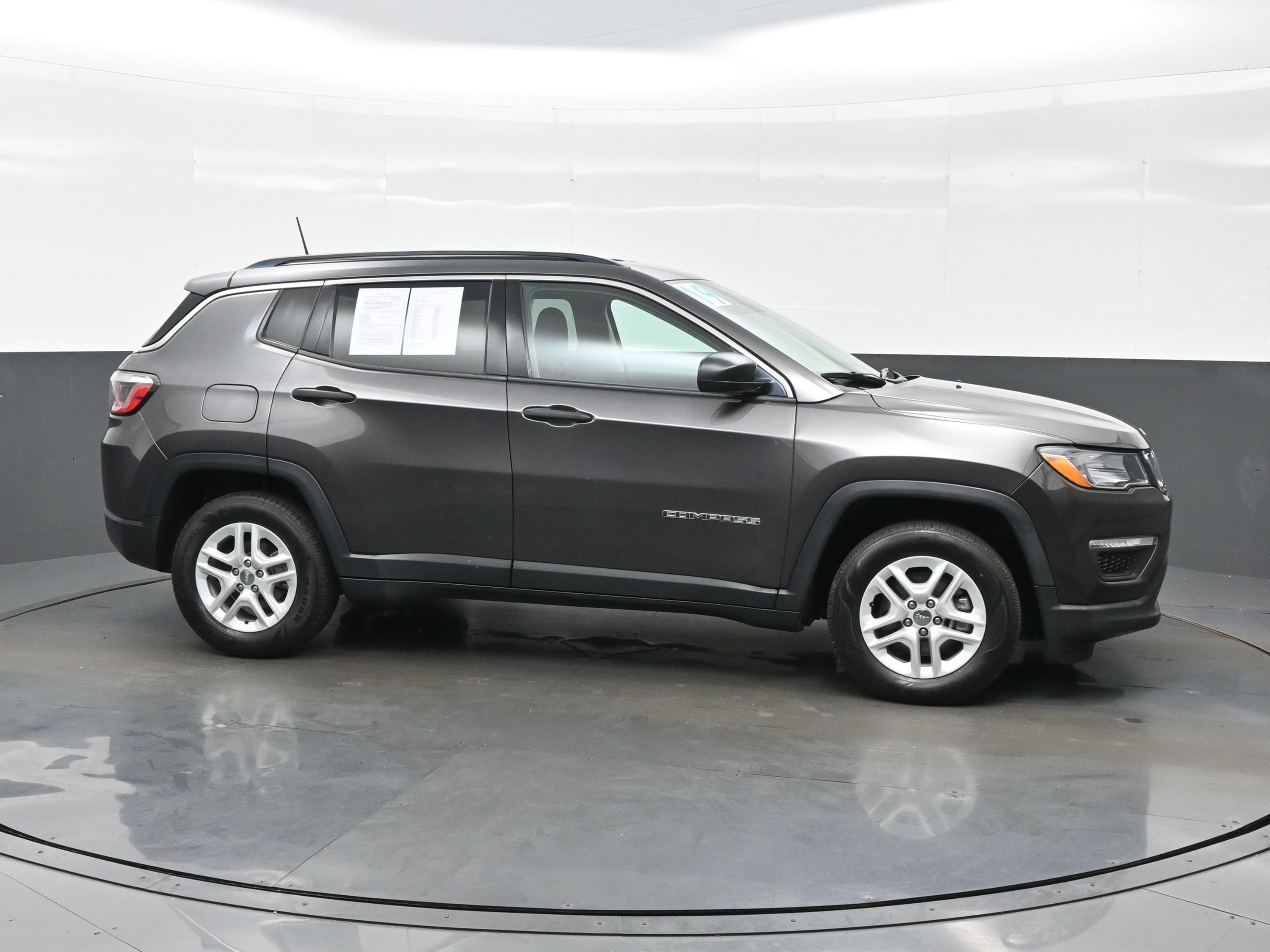 Used 2019 Jeep Compass Sport FWD image 7