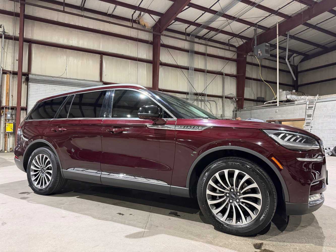 Used 2020 Lincoln Aviator Reserve w/ Equipment Group 201A AWD/4WD image 3