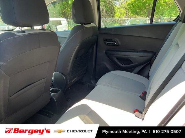 Used 2016 Chevrolet Trax LS AWD/4WD image 10