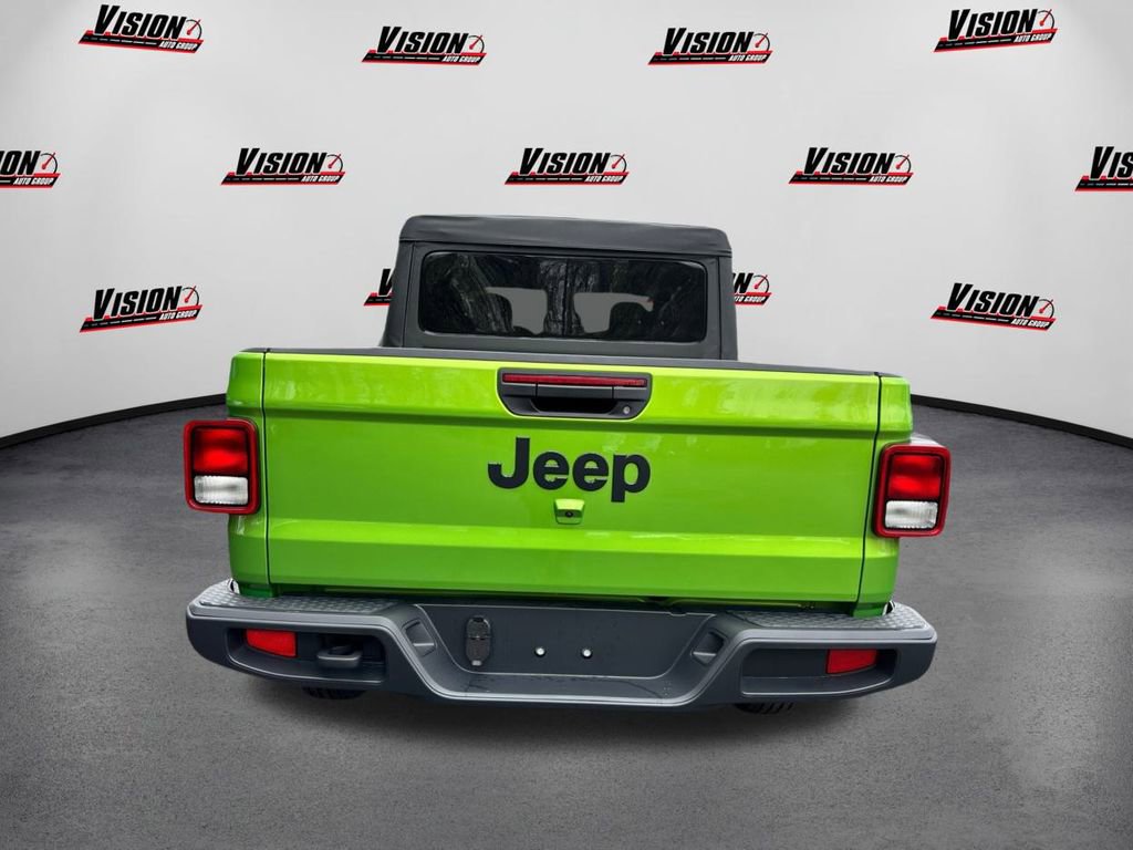 New 2025 Jeep Gladiator Sport image 6
