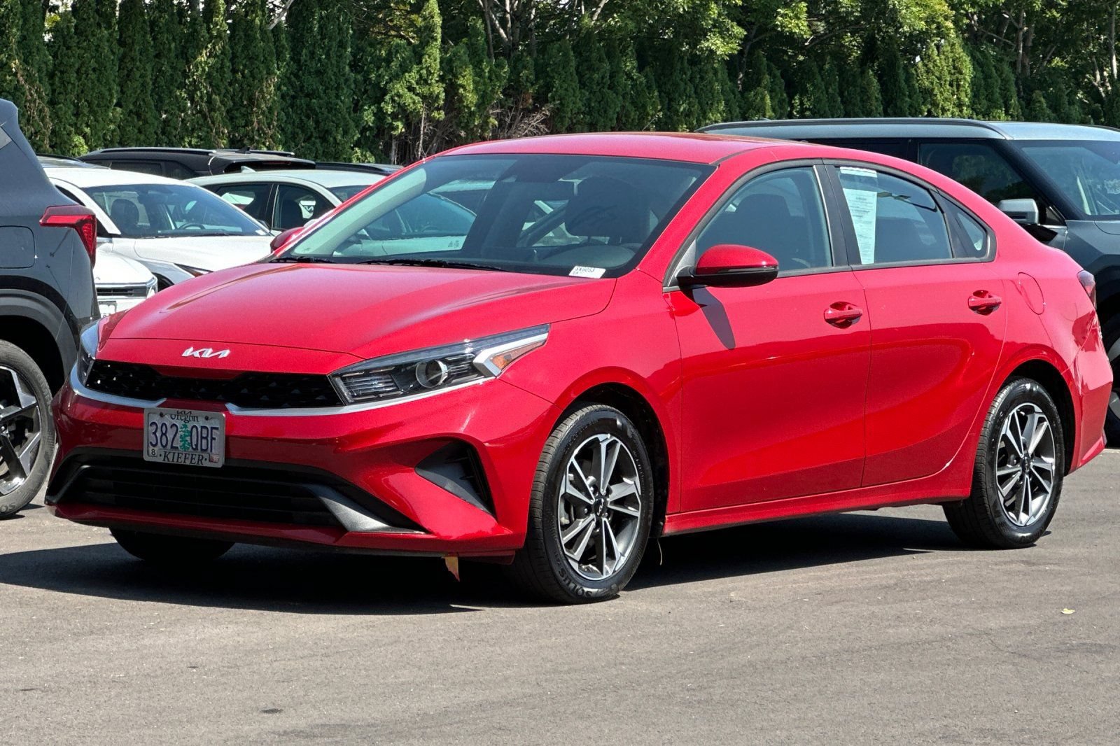 Used 2024 Kia Forte LXS w/ LXS Technology Package FWD image 8