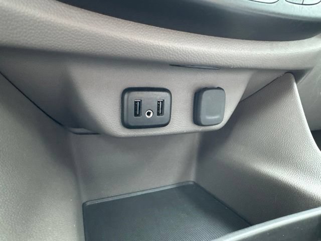 Used 2018 Chevrolet Traverse LT FWD image 23