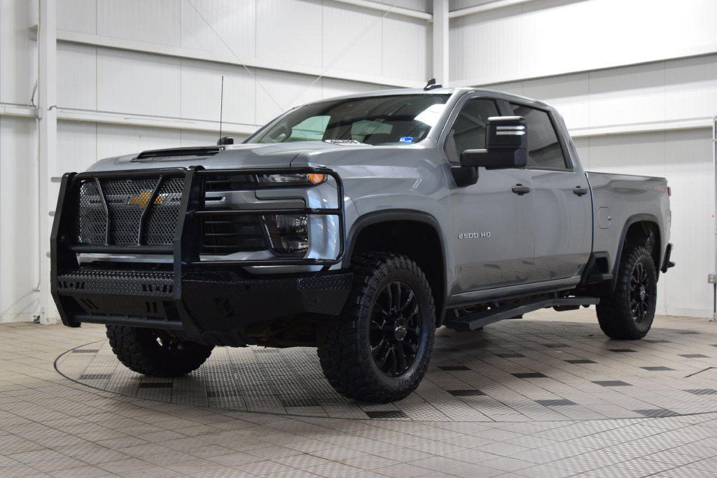 Used 2024 Chevrolet Silverado 2500 Custom w/ Custom Convenience Package AWD/4WD image 3