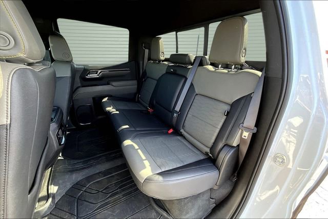 Used 2024 Chevrolet Silverado 1500 ZR2 AWD/4WD image 23