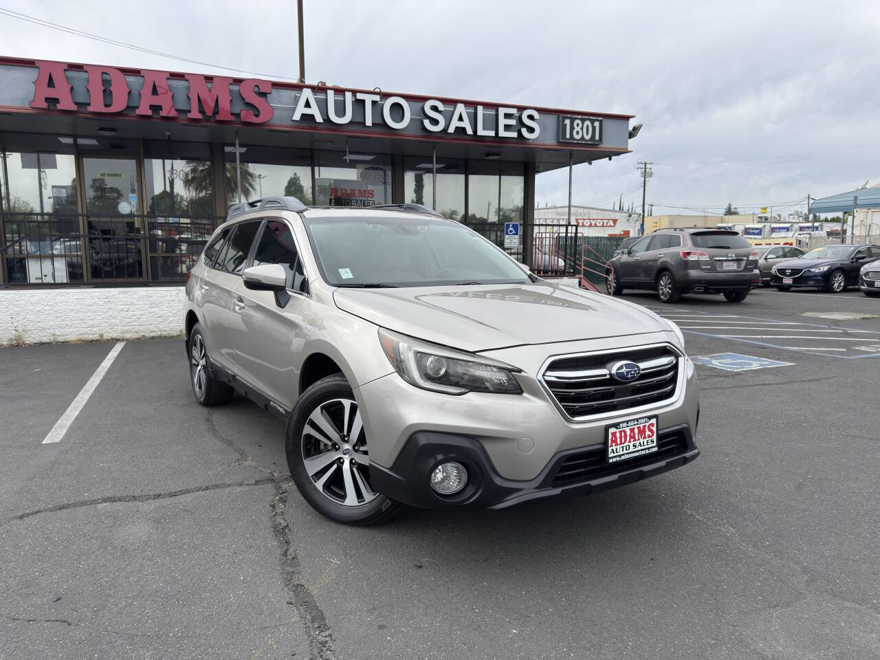 Used 2018 Subaru Outback 2.5i Limited image 1