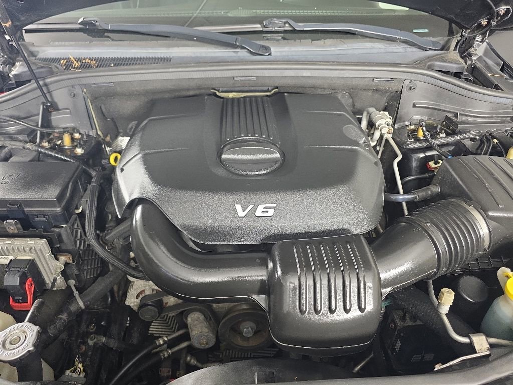 Used 2015 Jeep Grand Cherokee Overland AWD/4WD image 9