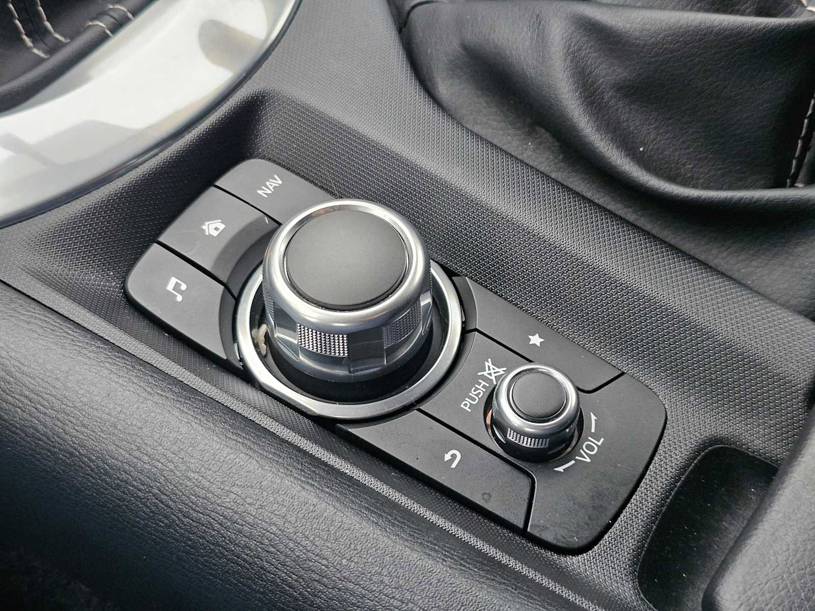 Used 2020 FIAT 124 Spider Classica w/ Technology Group image 25