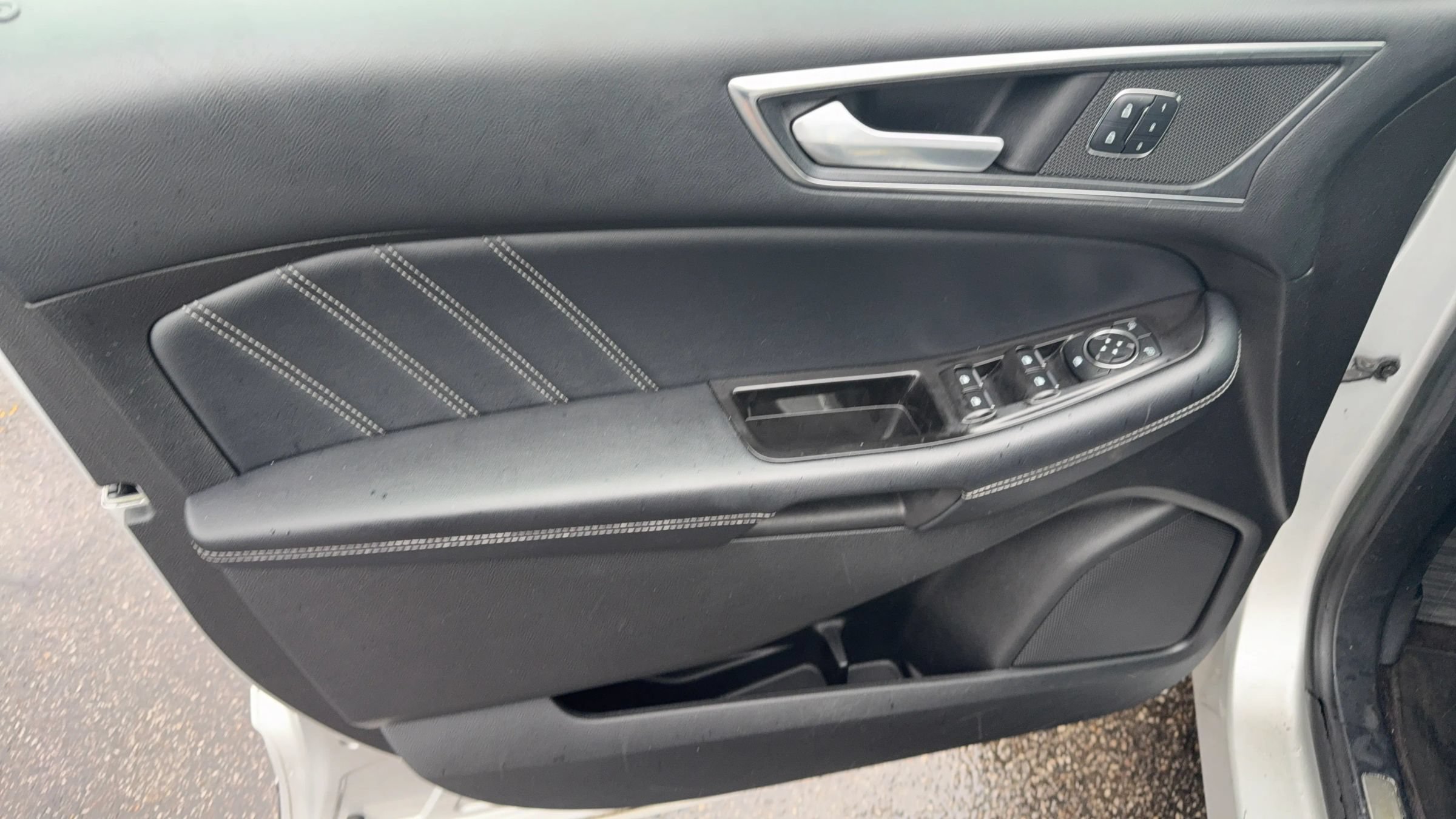 Used 2017 Ford Edge Sport w/ Cargo Accessory Package AWD/4WD image 9
