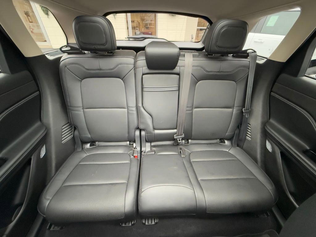 Used 2024 Lincoln Corsair AWD w/ Equipment Group 101A image 30