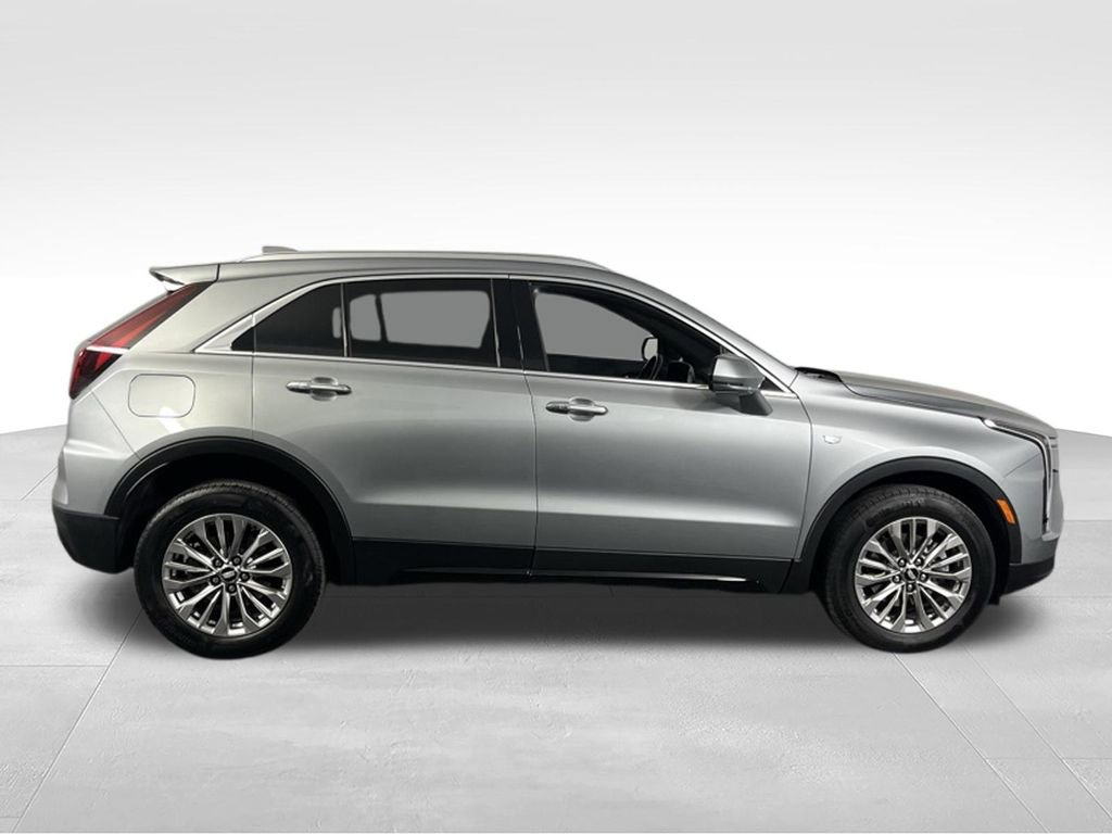 Used 2024 Cadillac XT4 Premium Luxury AWD/4WD image 5