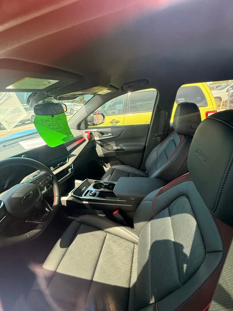 Used 2026 Chevrolet Equinox RS w/ Convenience Package III FWD image 9