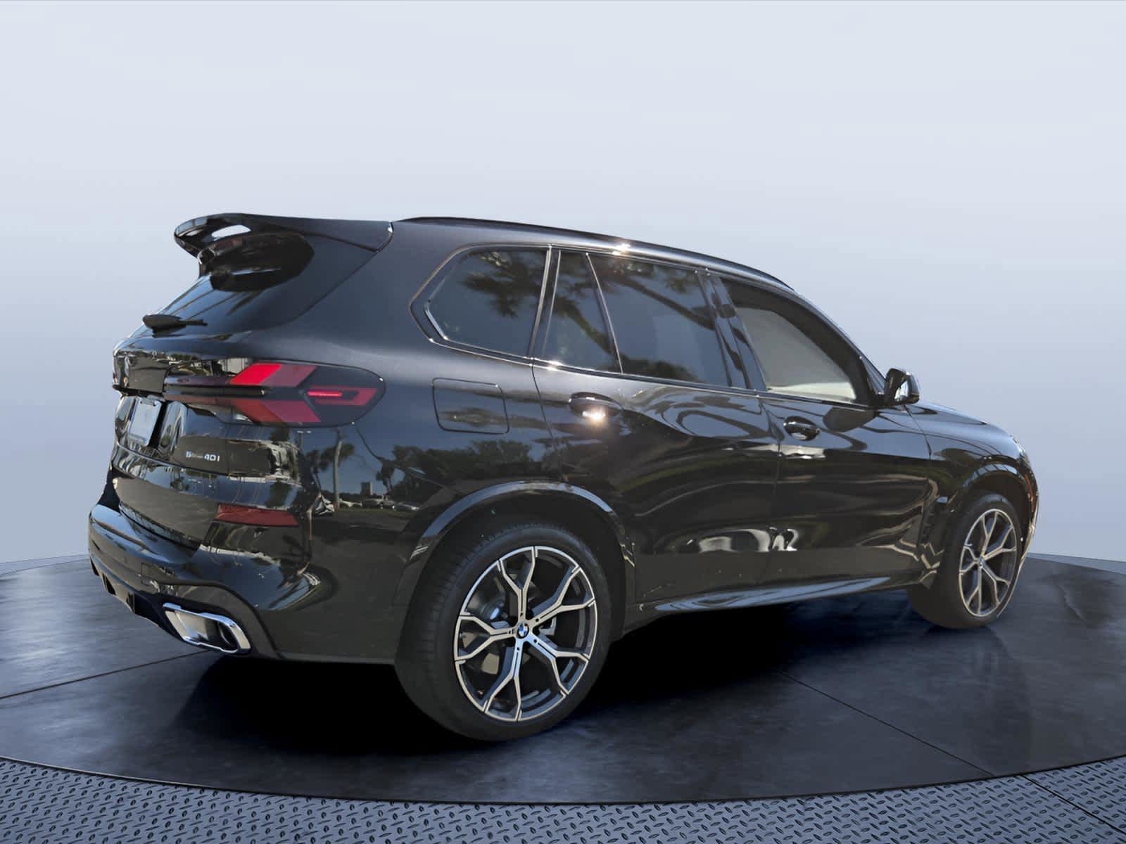 Certified 2026 BMW X5 sDrive40i w/ M Sport Package RWD image 5