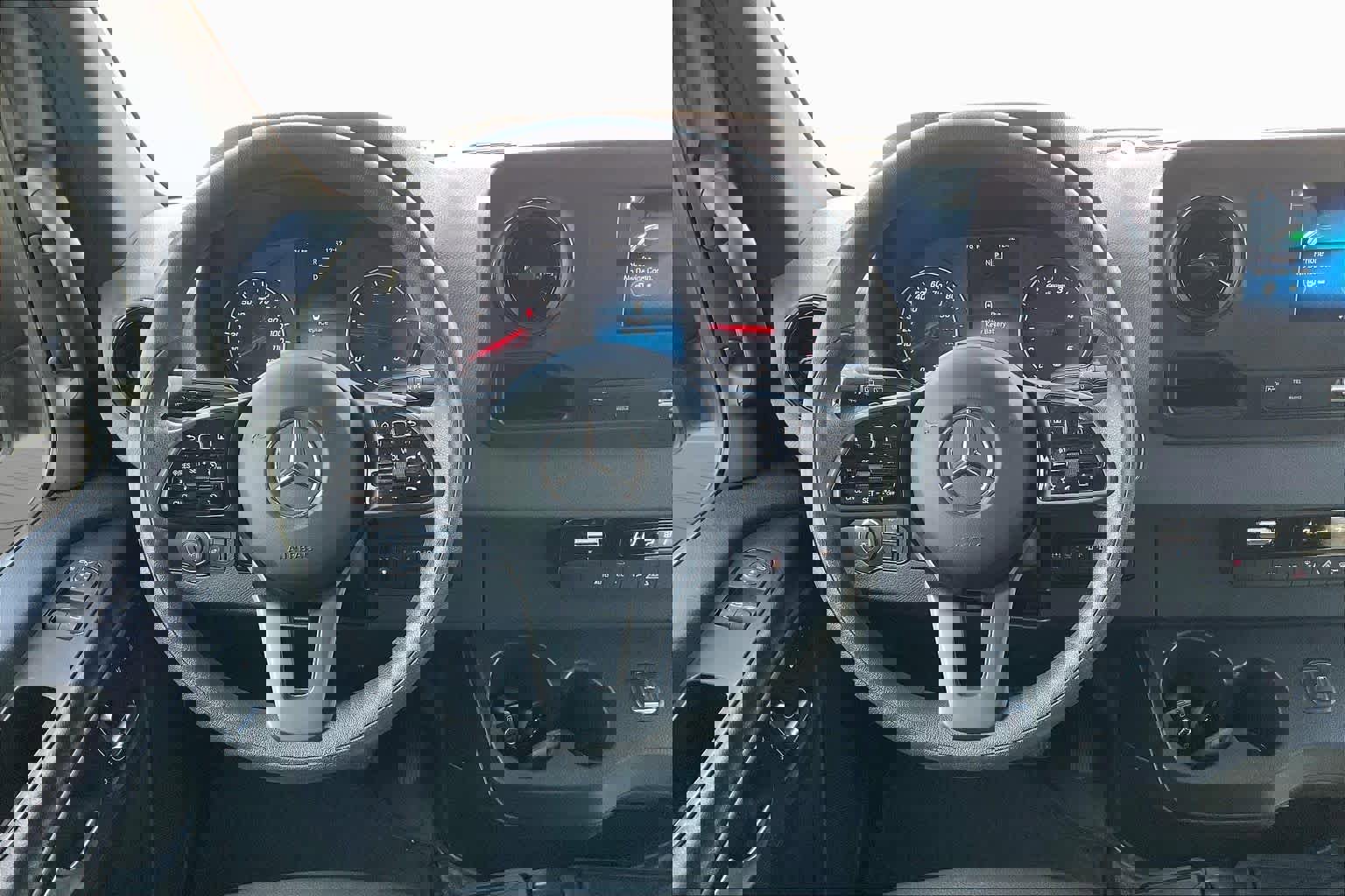 Used 2021 Mercedes-Benz Sprinter 2500 image 6