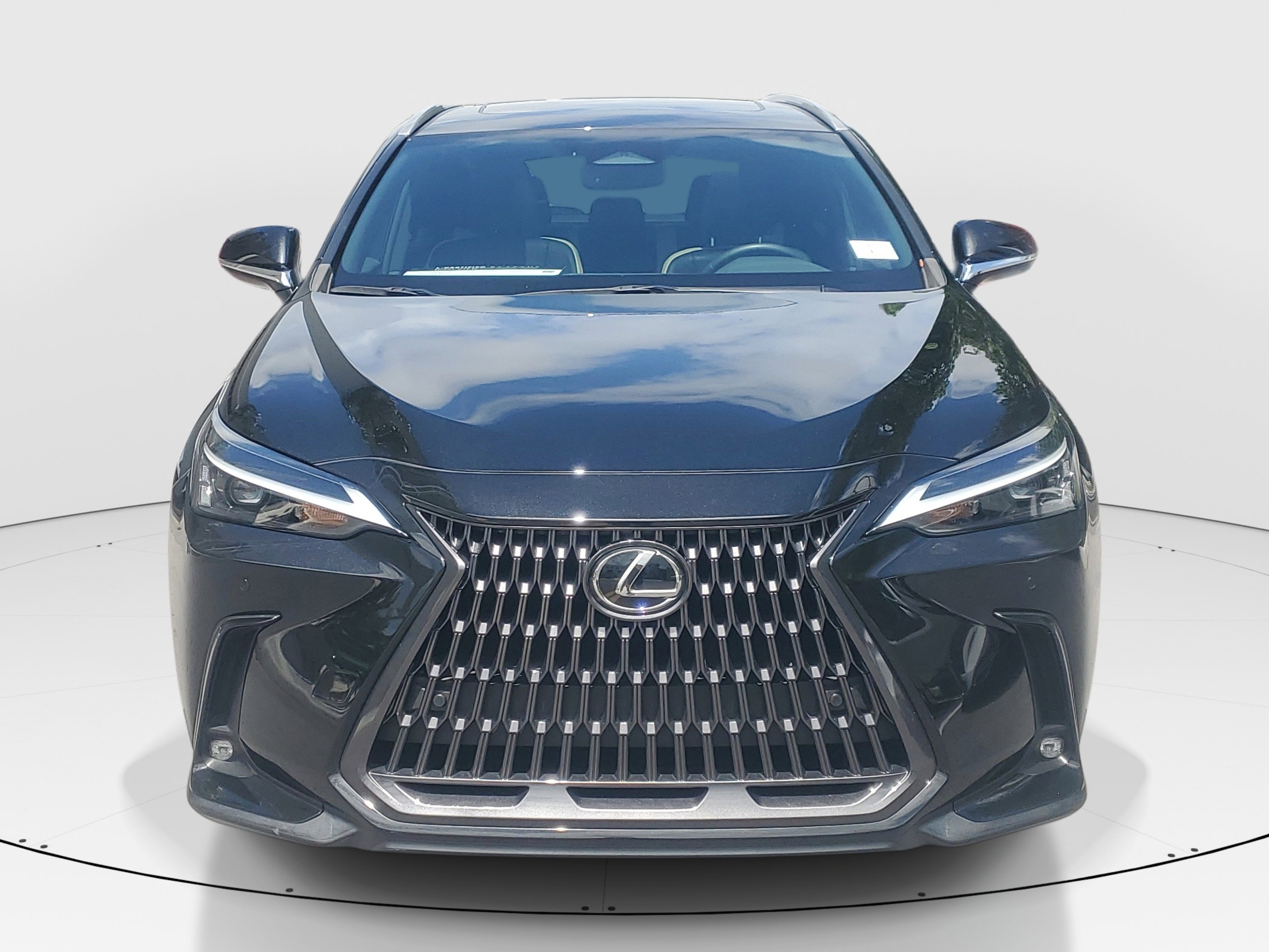 Used 2023 Lexus NX 350 AWD image 2