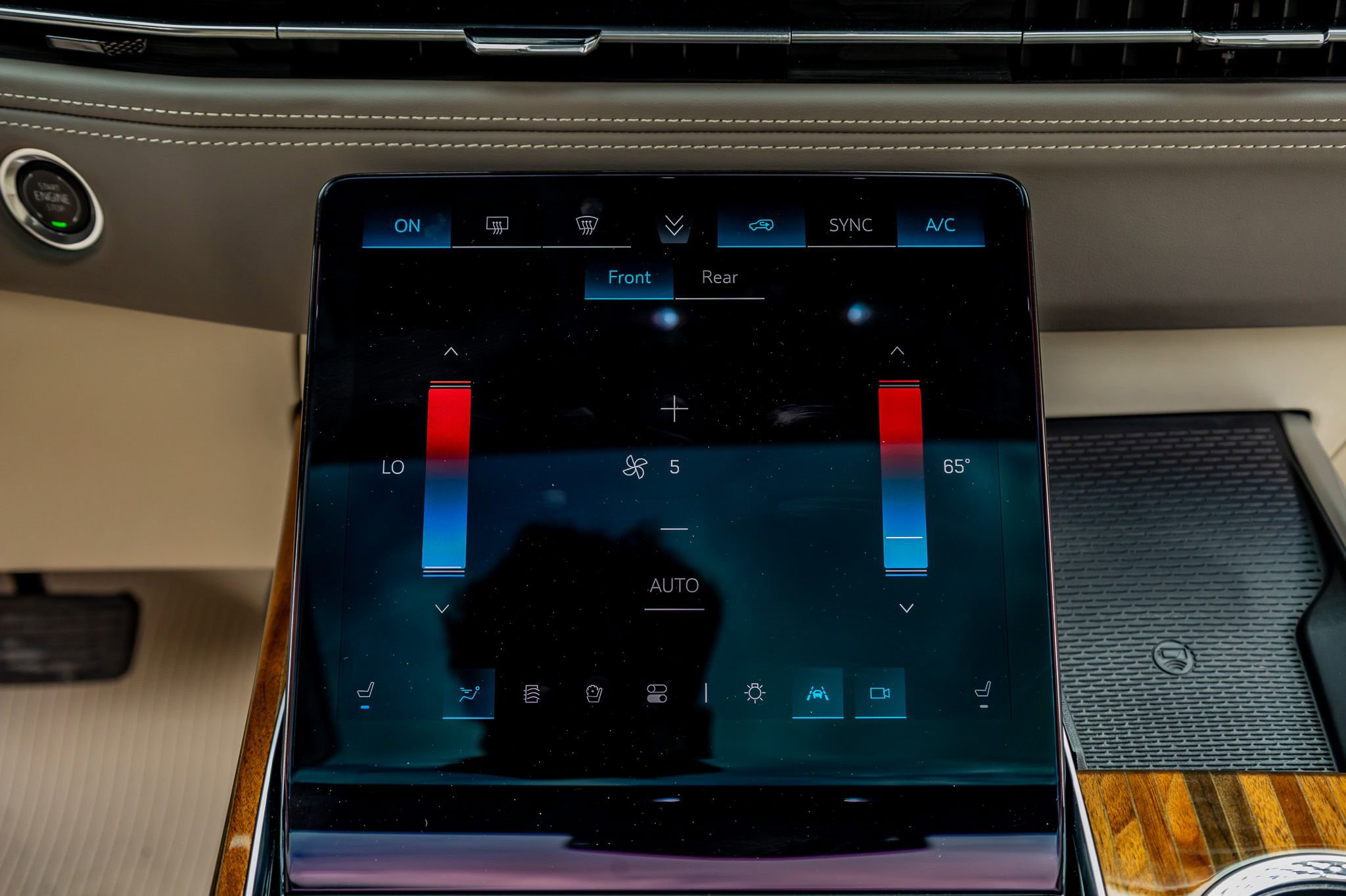 Used 2025 Cadillac Escalade Sport Platinum w/ LPO, Floor Liner Package image 26