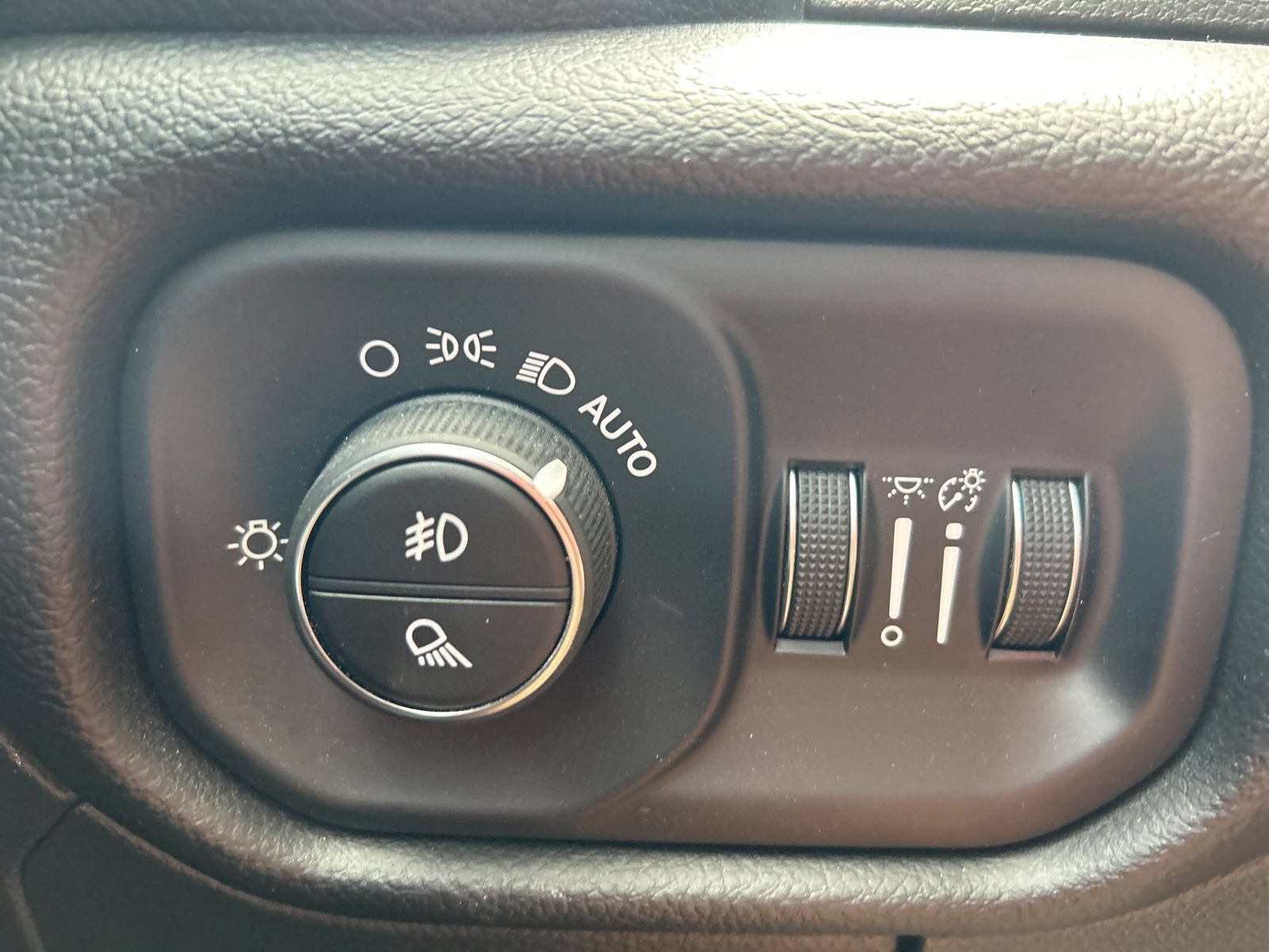 Certified 2025 RAM 1500 Big Horn AWD/4WD image 22
