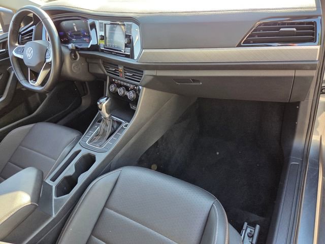 Used 2024 Volkswagen Jetta SE FWD image 16