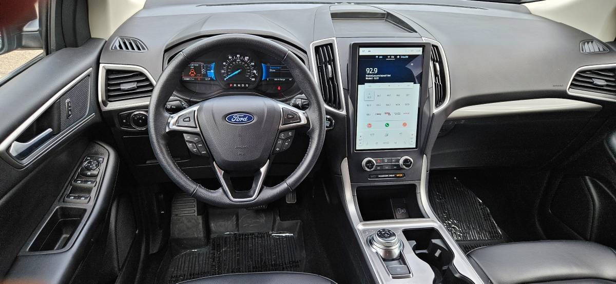 Used 2024 Ford Edge SEL w/ Convenience Package AWD/4WD image 9