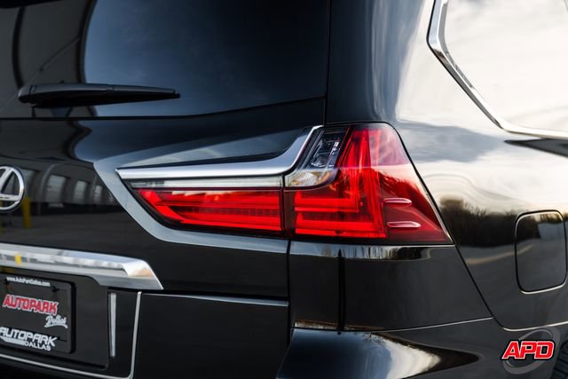 Used 2021 Lexus LX 570 4WD w/ Luxury Package image 51