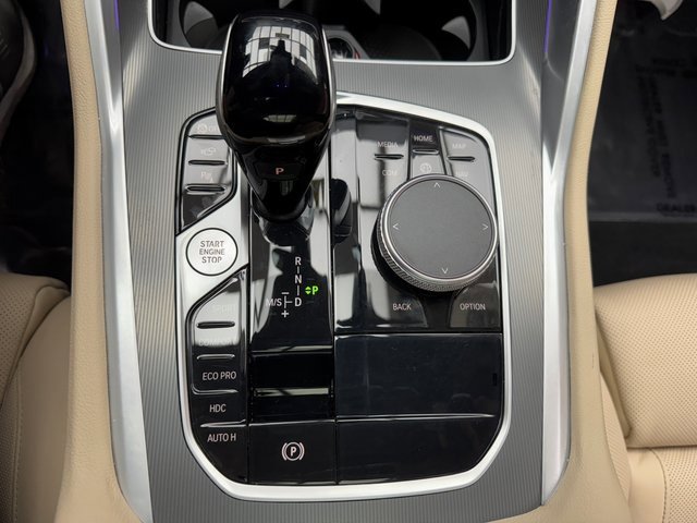 Used 2022 BMW X6 xDrive40i w/ M Sport Package image 20