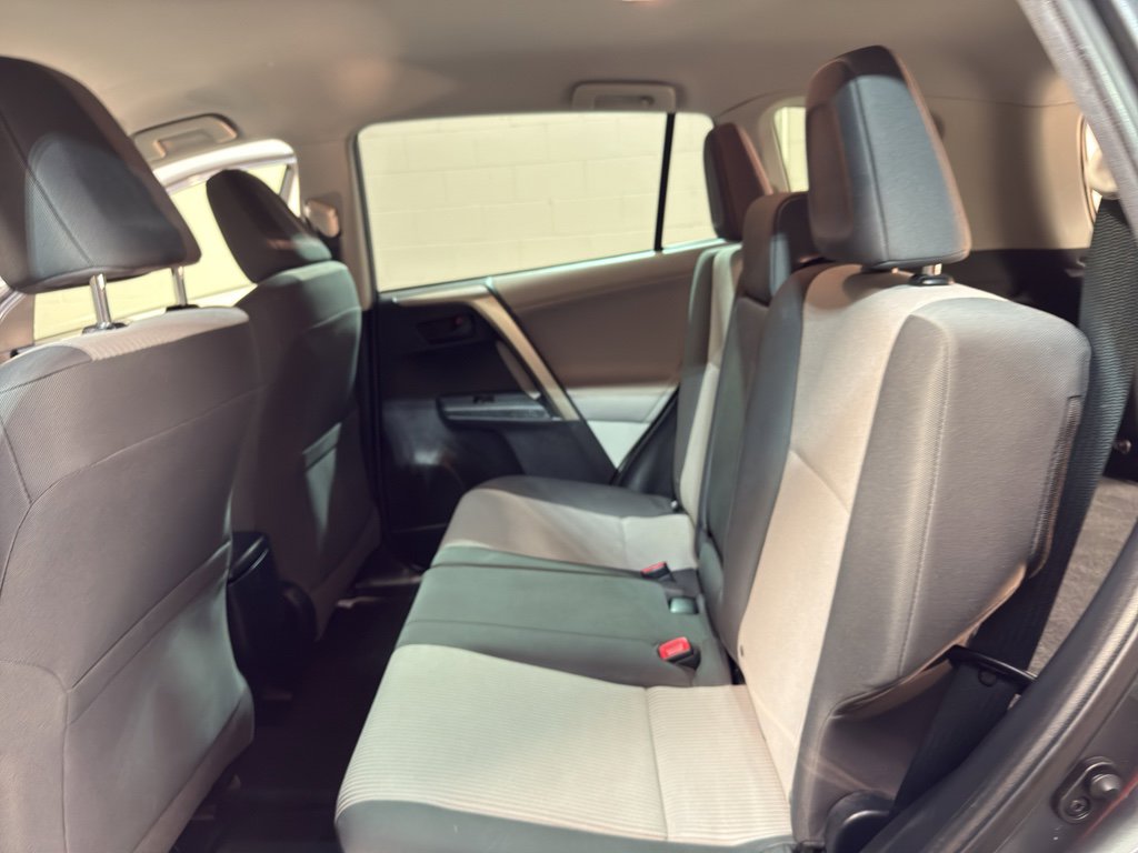Used 2013 Toyota RAV4 LE image 28