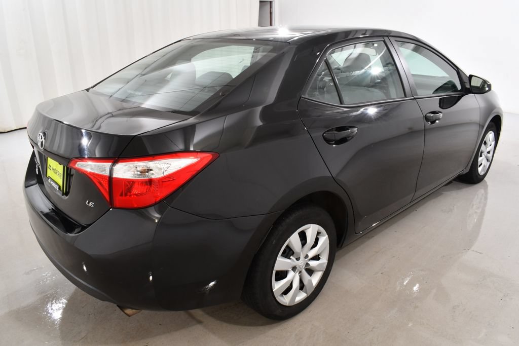 Used 2016 Toyota Corolla LE FWD image 11