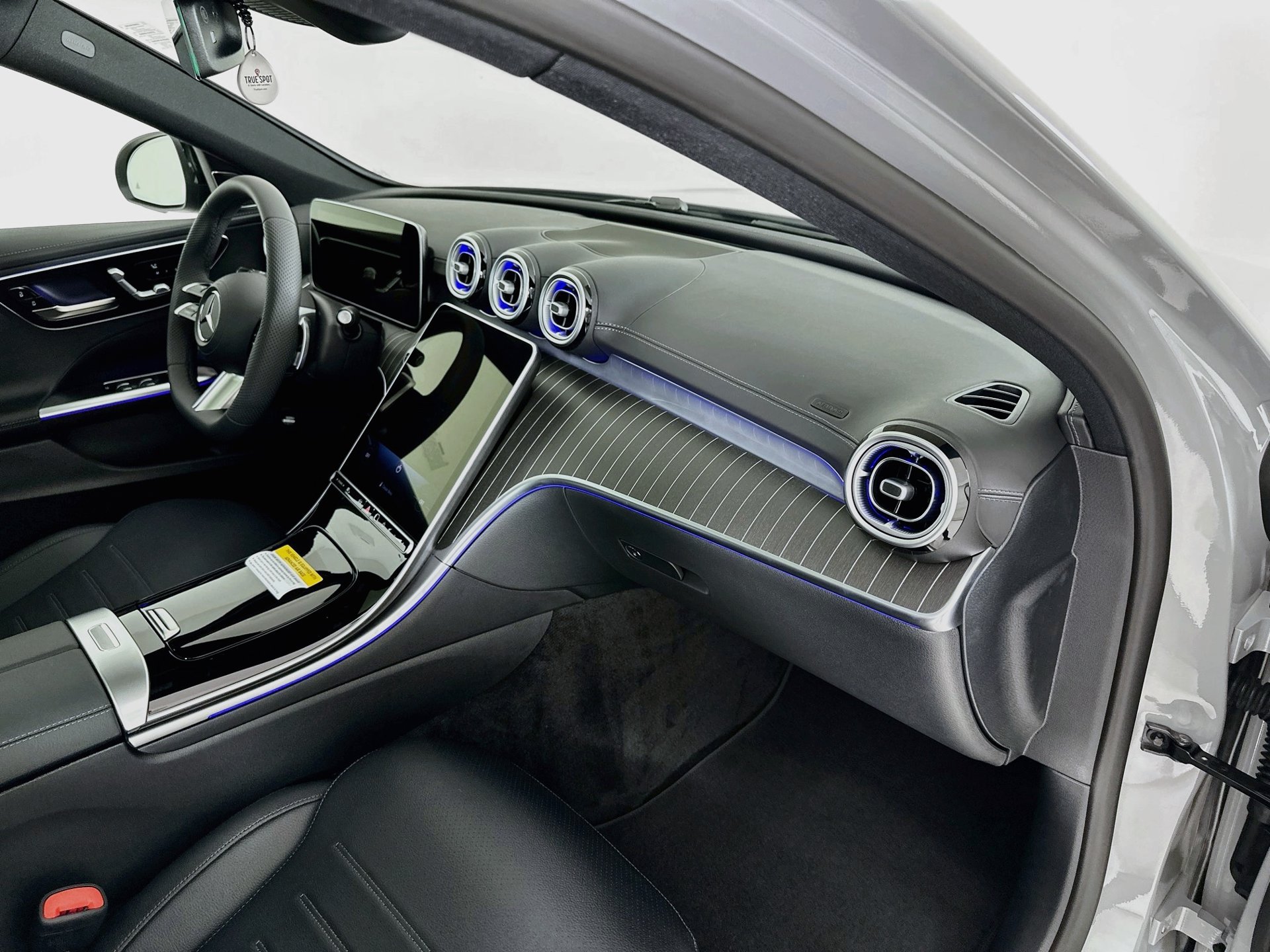 New 2026 Mercedes-Benz C 300 Sedan image 33