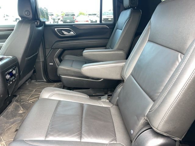 Used 2024 Chevrolet Suburban Z71 w/ Luxury Package image 14
