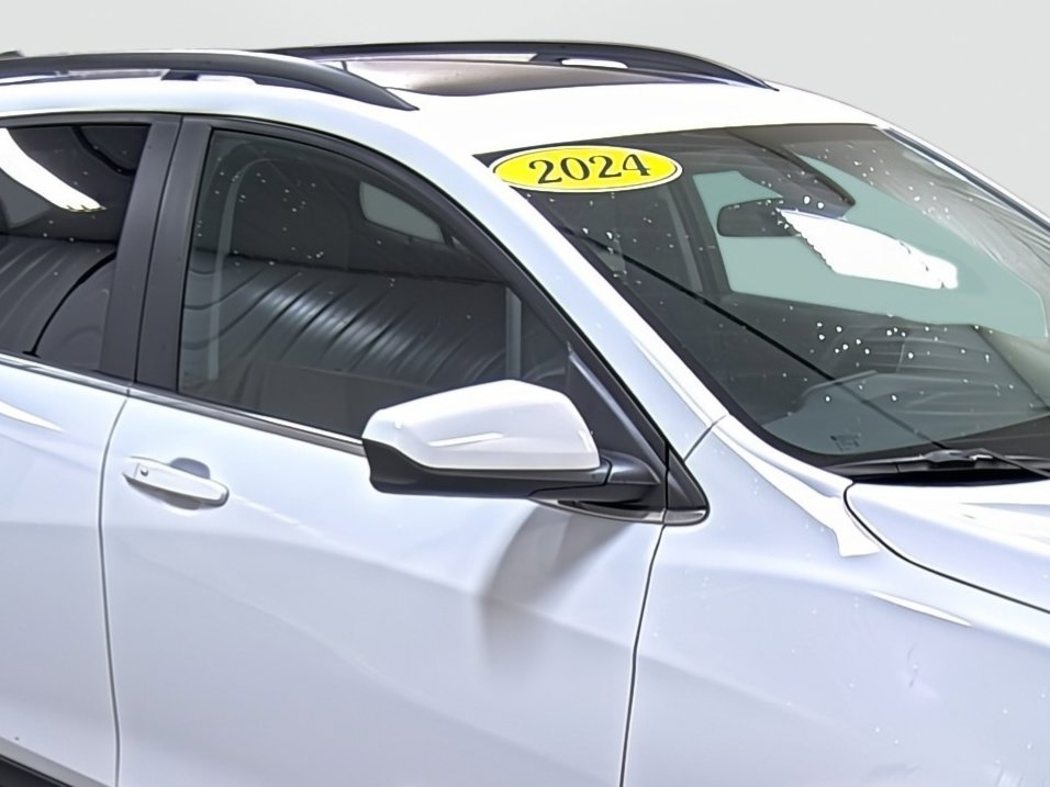 Used 2024 Chevrolet Equinox LT AWD/4WD image 15