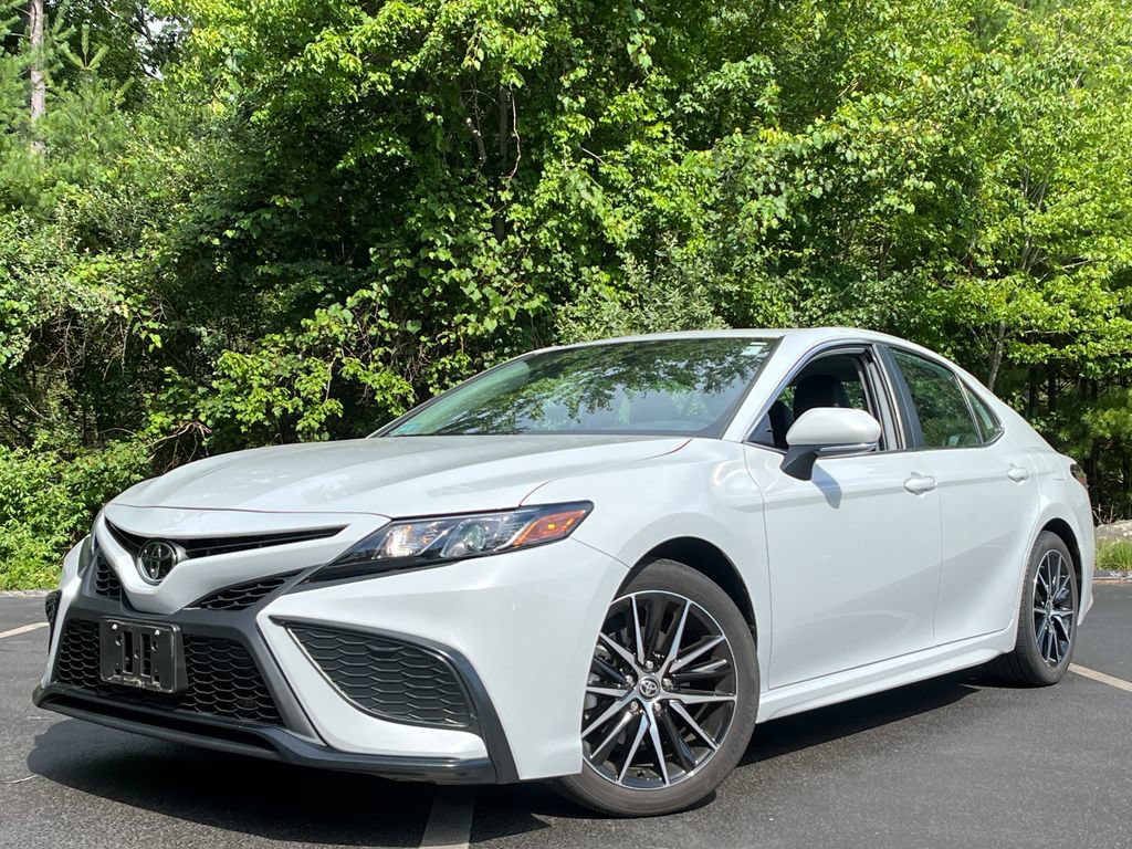 Certified 2024 Toyota Camry SE w/ Cold Weather Package AWD/4WD image 28