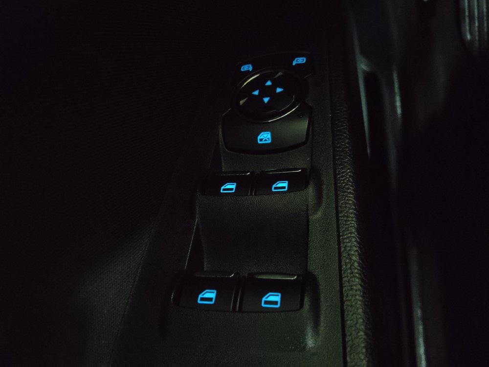Used 2019 Ford Fusion SE image 27