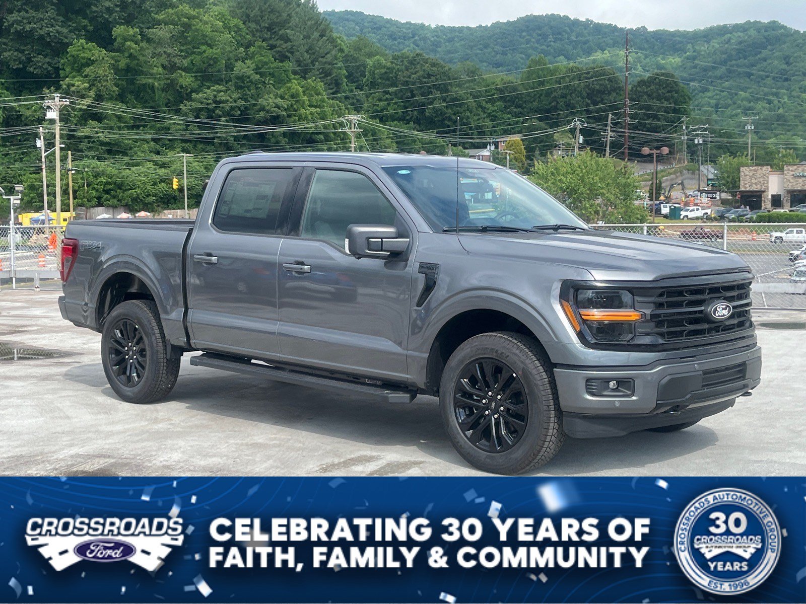 New 2026 Ford F150 XLT w/ Equipment Group 302A MID