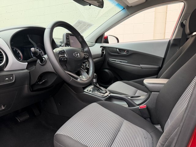 Used 2021 Hyundai Kona SEL image 4